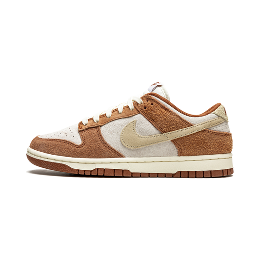 Dunk Low "Medium Curry"